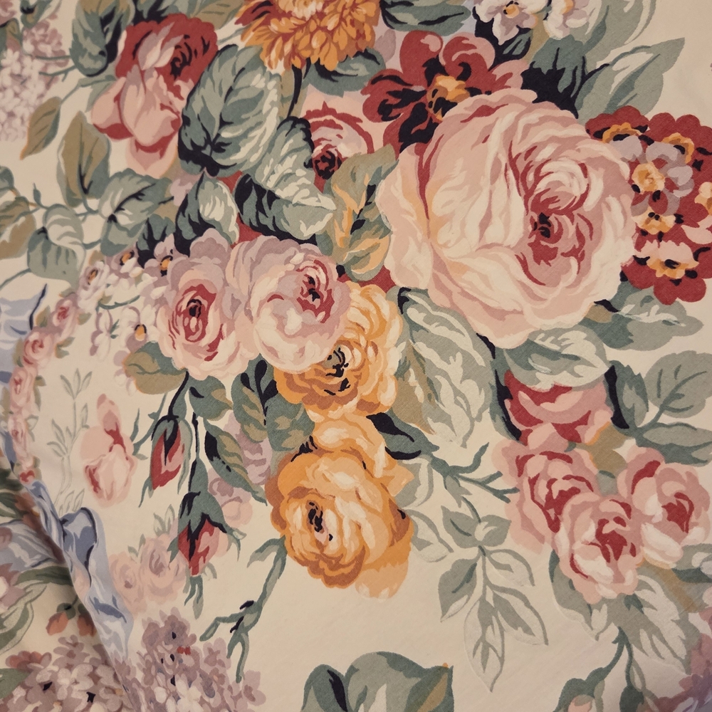 Ralph Lauren "Allison" Floral Duvet and Curtains in Pink, Blue, Yellow - Picture 2 of 7